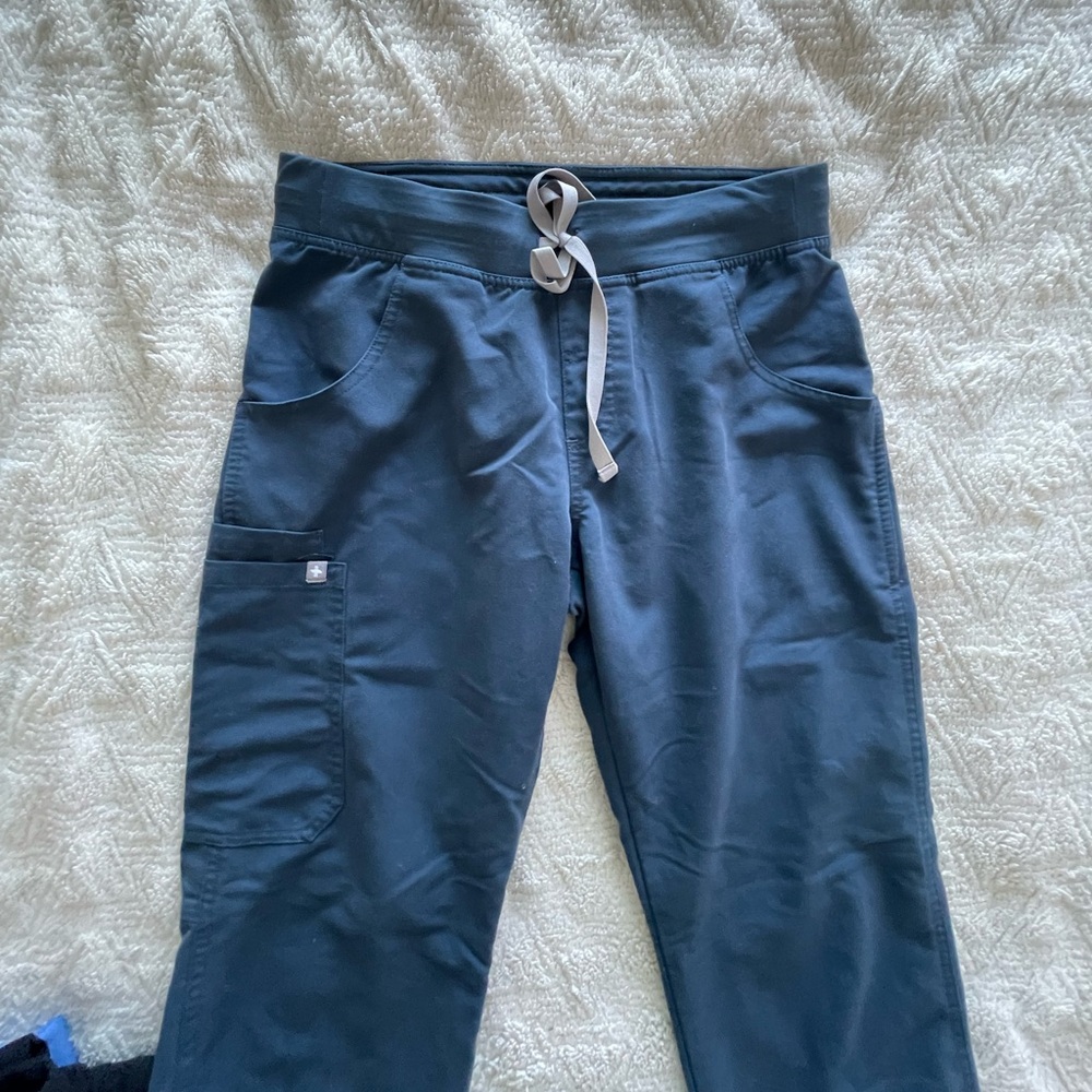 Kade Cargo Figs Scrubs - Dark Harbor (Small)